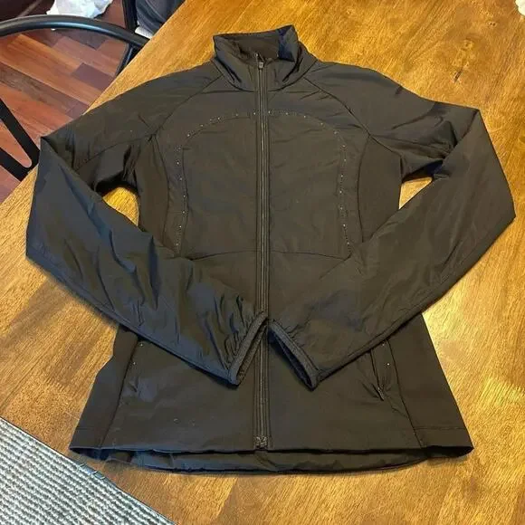 lululemon run for the cold black jacket